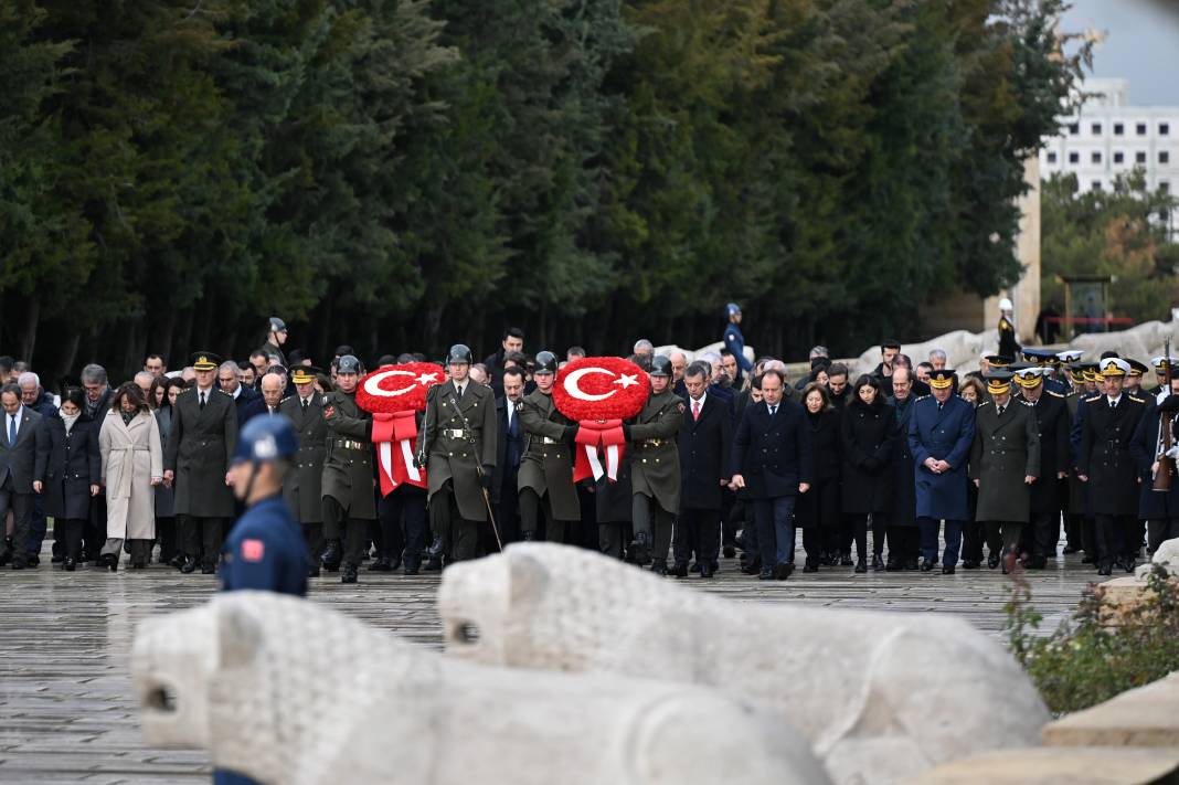 İkinci Cumhurbaşkanı İsmet İnönü 51. ölüm yılında Anıtkabir’de mezarı başında anıldı 6